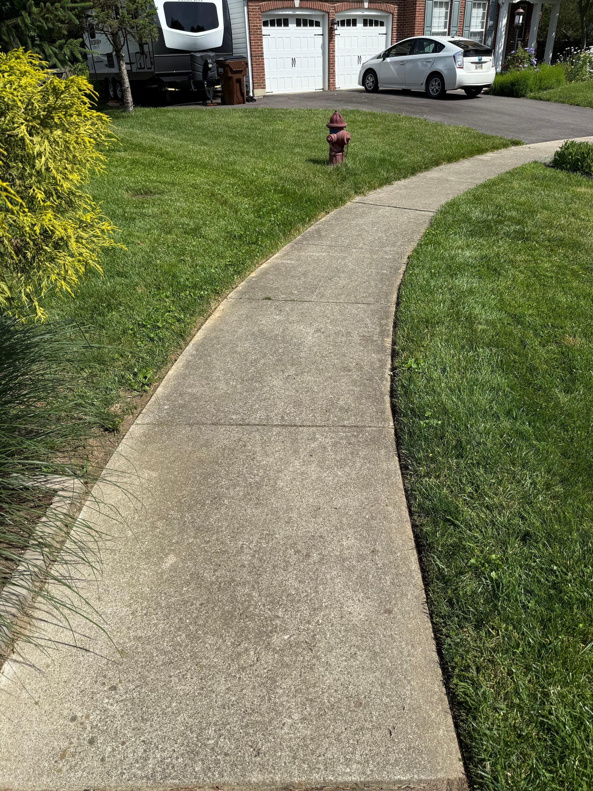 Lawn edging and maintenance Anderson Township East Cincinnati Ohio